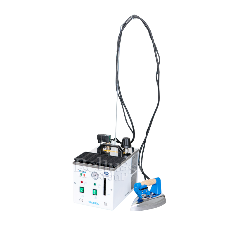 Generator industrial de abur cu fier de calcat industrial pentru calcat Comel Pratika 5 litri