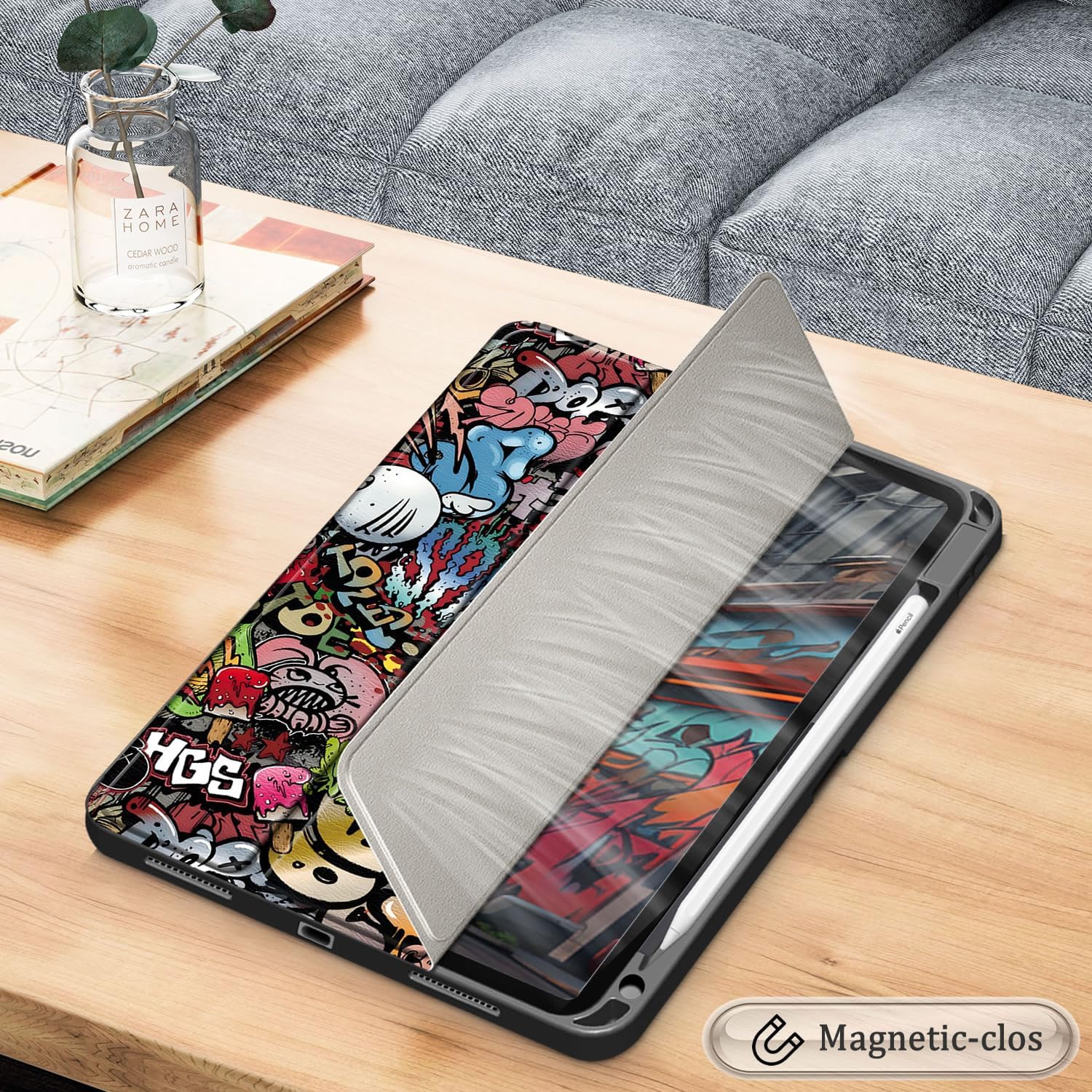 Husa pentru Apple iPad 11 (2025) cu Suport Pencil, Piele eco, Smart Cover – Graffiti