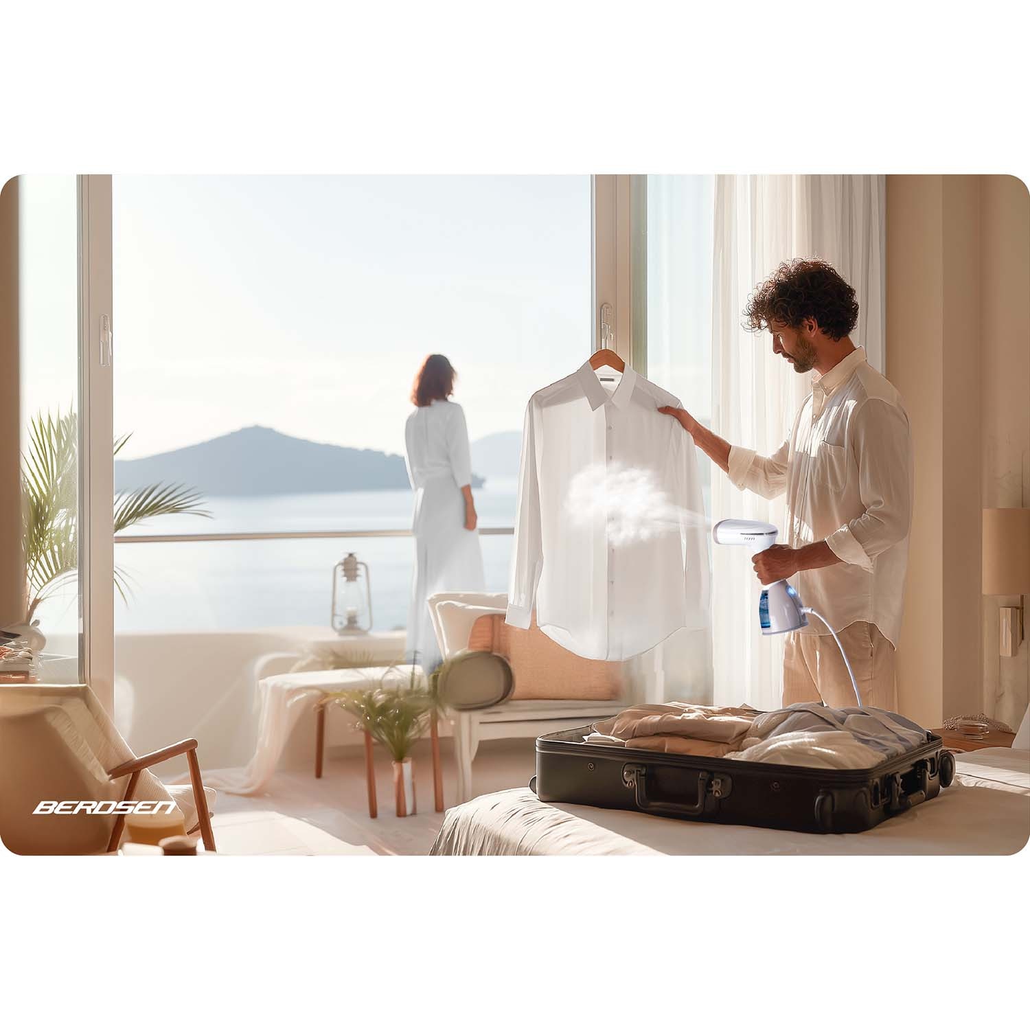 Parownica Berdsen 1500W, 32g/min, rezervor 280ml, set cu perie