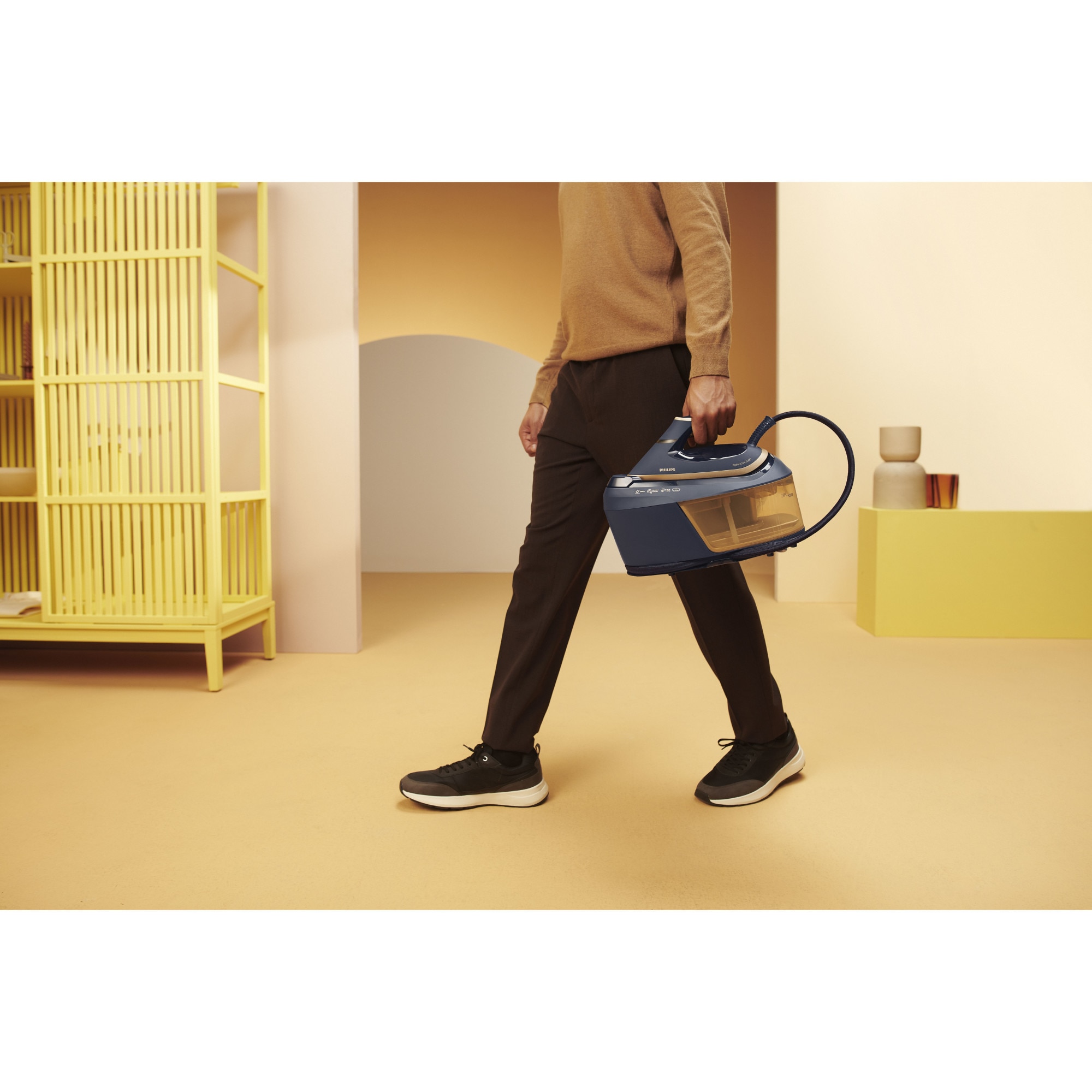 Generator de abur Philips PerfectCare PSG6066/20, 2400W, 600g abur, 1.8L, SteamGlide Advanced